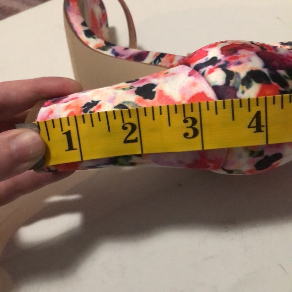 Madden Girl floral heels size 7 ankle strap open toe pink multicolored - Picture 6 of 6